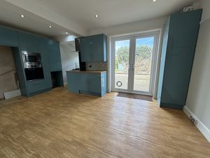 Photo 17- click for photo gallery